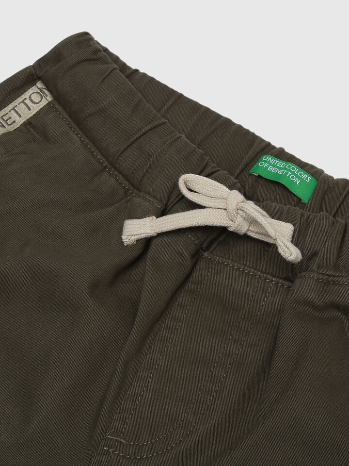 Branding Side Tape Short-Solid image number 3